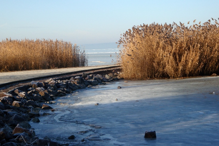 Emelkedik a Balaton vízszintje, a vízgyűjtőn belvízvédelmi készültségre van szükség