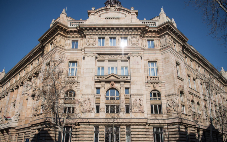 Magyar Péter: a Magyar Nemzeti Bank kimondta, hogy sem bennfentes kereskedelmet, sem piacbefolyásolást nem követtem el