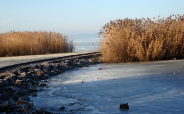 Emelkedik a Balaton vízszintje, a vízgyűjtőn belvízvédelmi készültségre van szükség