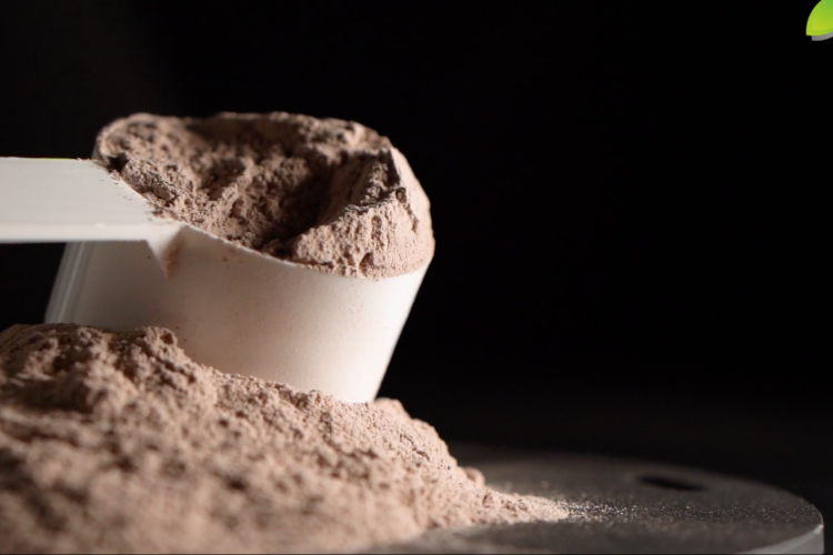 Nébih: 21 csokoládéízű fehérjepor közül 20 termék nem felelt meg a jelölési előírásoknak